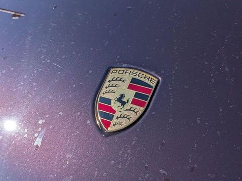 Used 2024 Porsche Macan AWD/4WD image 9