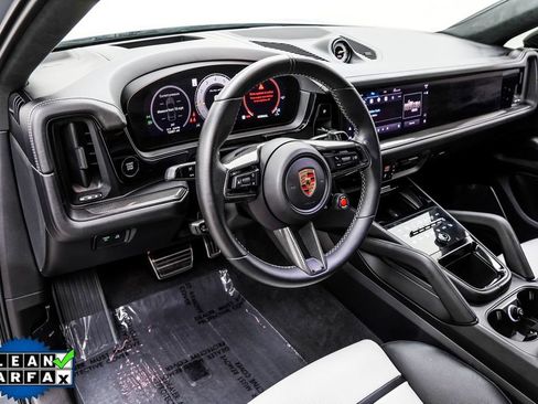 Used 2024 Porsche Cayenne Turbo GT AWD/4WD image 19