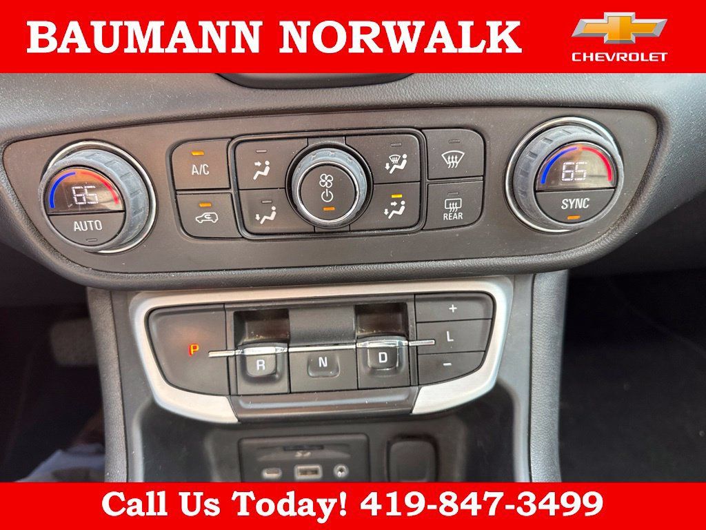Used 2022 GMC Terrain SLT AWD/4WD image 28