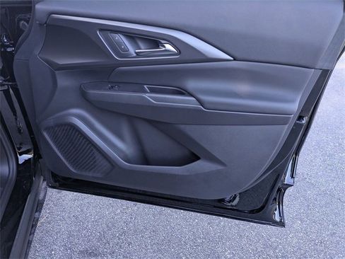 New 2026 Chevrolet Equinox EV LT image 33