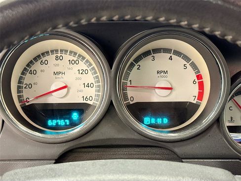 Used 2010 Dodge Challenger R/T image 12