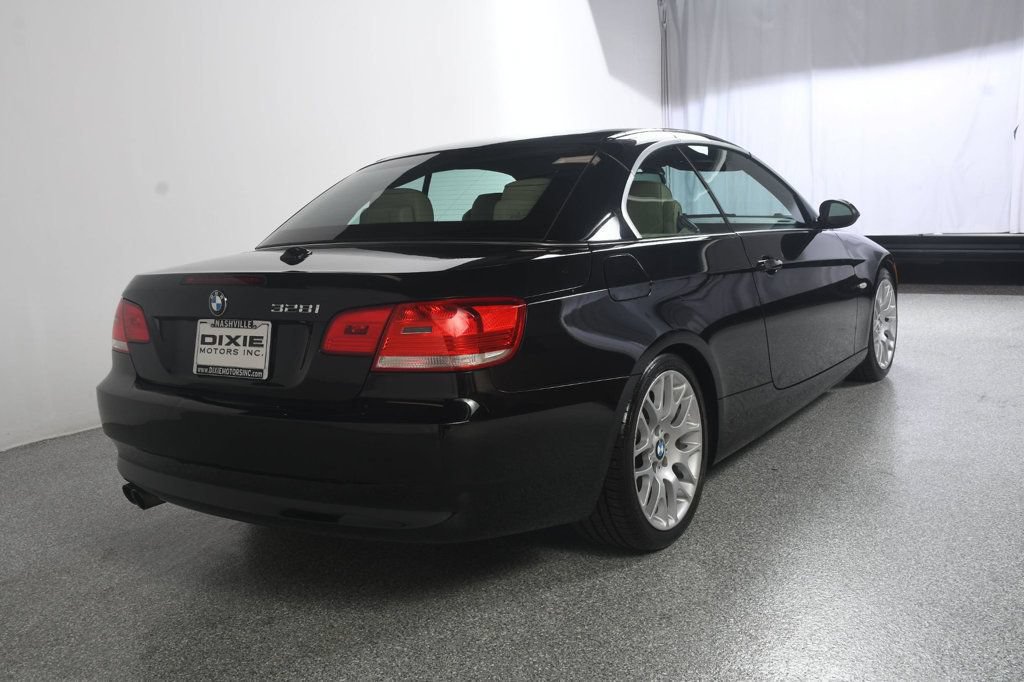 Used 2008 BMW 328i Convertible RWD image 16