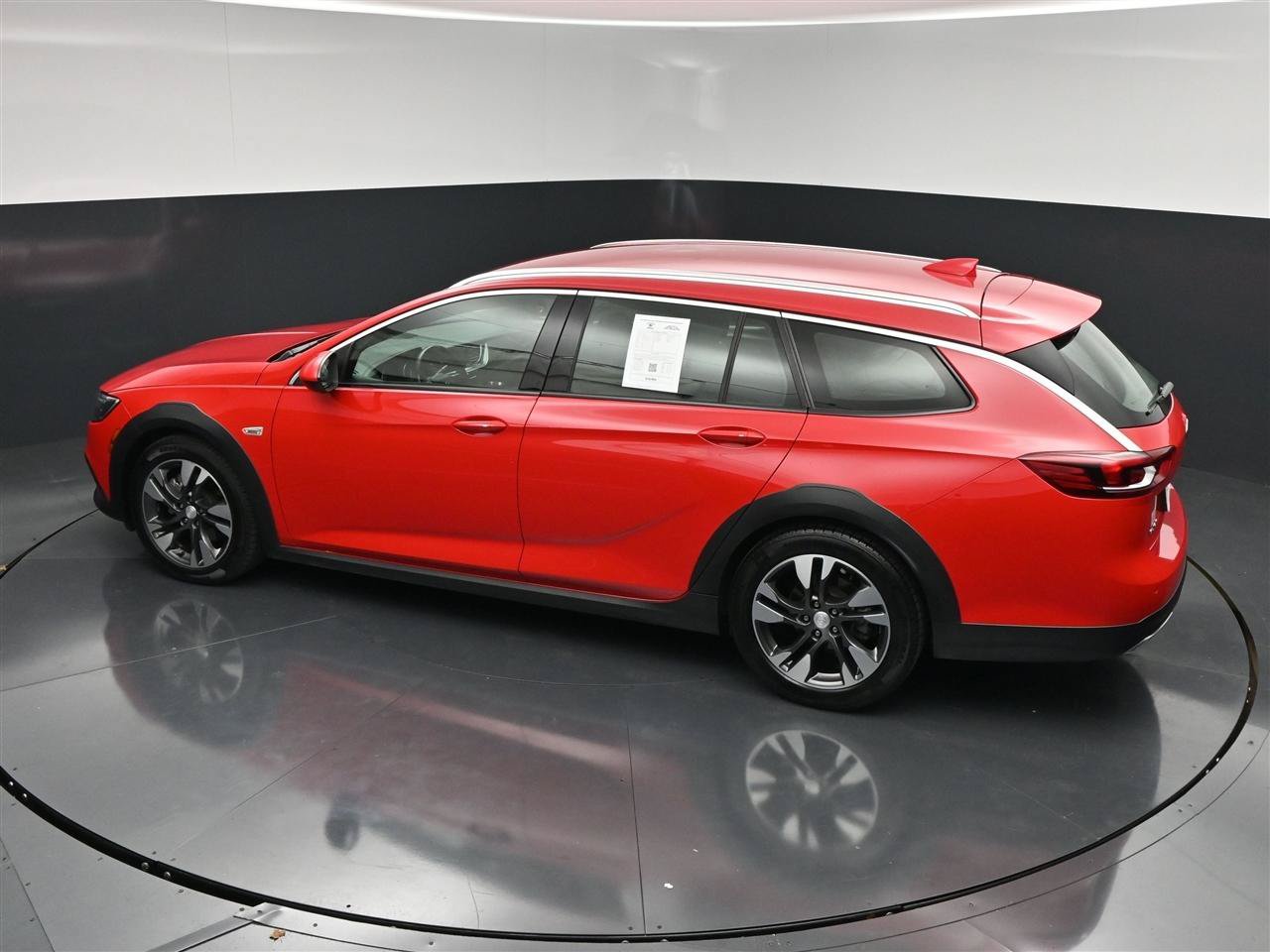 Used 2018 Buick Regal Preferred w/ Sights and Sounds Package AWD/4WD image 27
