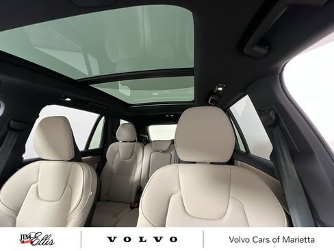 New 2026 Volvo XC90 B6 Plus w/ Protection Package Premier image 16