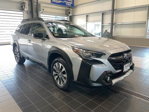 Used 2024 Subaru Outback Limited AWD/4WD image 1
