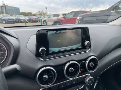 Used 2025 Nissan Sentra S image 22