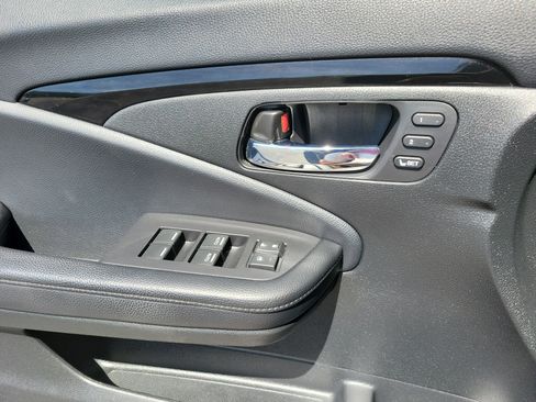 Used 2017 Honda Pilot Elite image 8