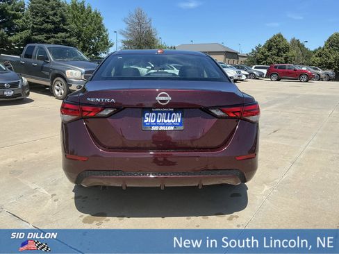 New 2025 Nissan Sentra SV image 4