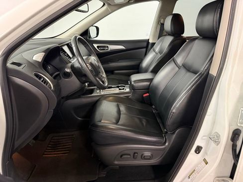 Used 2017 Nissan Pathfinder SL w/ SL Premium Package AWD/4WD image 11