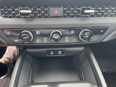 Used 2025 Honda Accord SE image 13