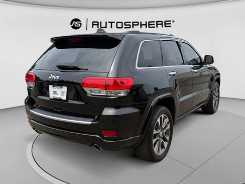 Used 2018 Jeep Grand Cherokee Overland w/ Interior Metal Package RWD image 10