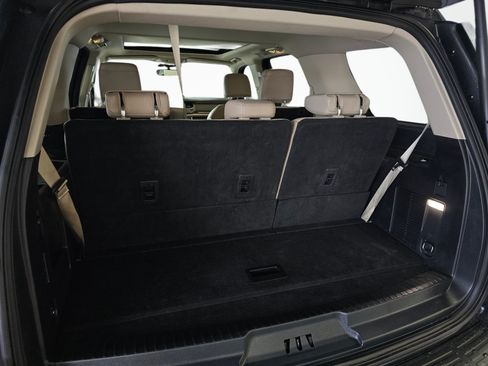 Used 2024 Ford Expedition Limited AWD/4WD image 16