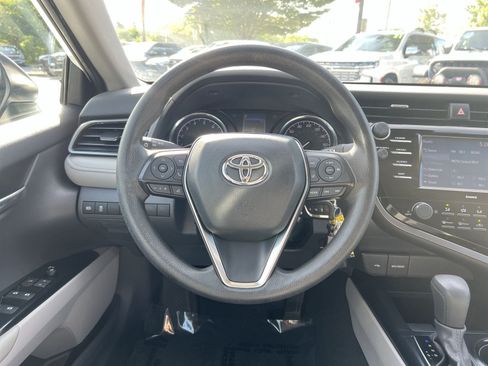 Used 2020 Toyota Camry LE FWD image 16