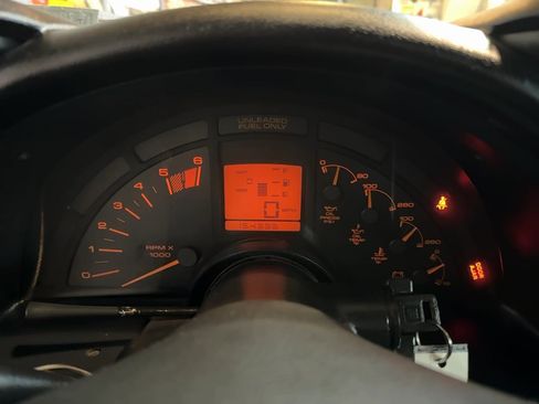 Used 1990 Chevrolet Corvette Coupe RWD image 14