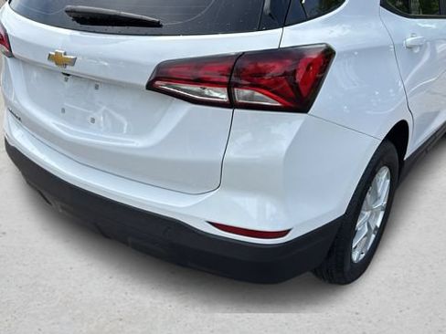 Used 2024 Chevrolet Equinox LS FWD image 36