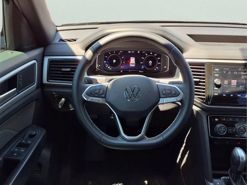Used 2023 Volkswagen Atlas Cross Sport SE w/ Panoramic Sunroof Package AWD/4WD image 17
