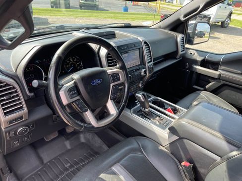 Used 2018 Ford F150 Platinum w/ Equipment Group 701A Luxury AWD/4WD image 10