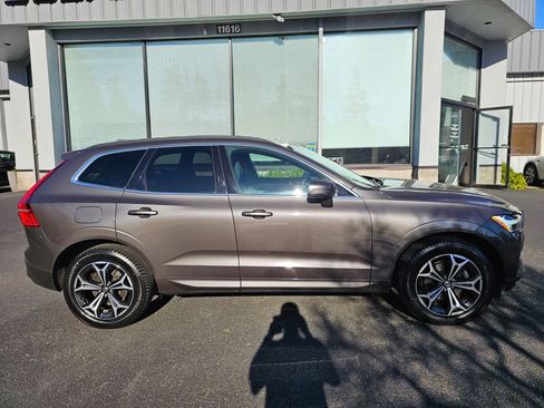 Used 2022 Volvo XC60 B5 Momentum AWD/4WD image 8