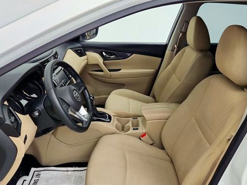 Used 2019 Nissan Rogue SV FWD image 19
