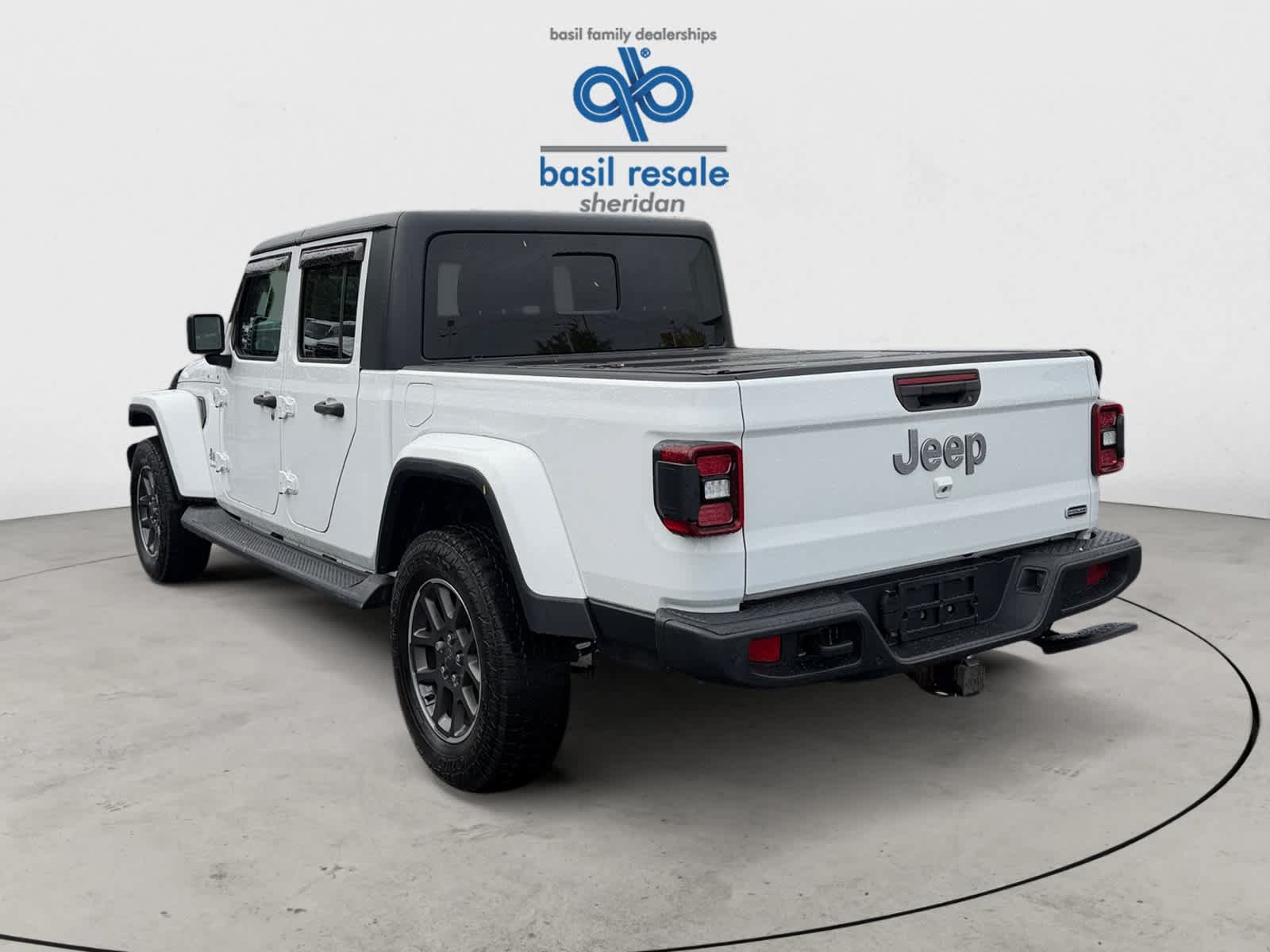 Used 2020 Jeep Gladiator Overland AWD/4WD image 4