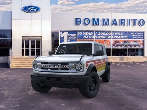 New 2026 Ford Bronco Big Bend w/ Free Wheeling Package AWD/4WD image 2