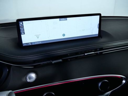 Used 2024 Genesis GV70 2.5T w/ Sport Prestige Package image 18