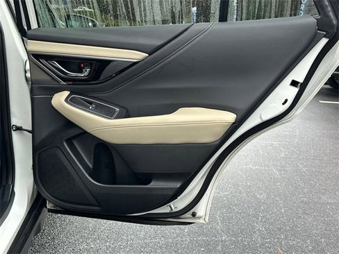 Used 2022 Subaru Outback Limited image 16