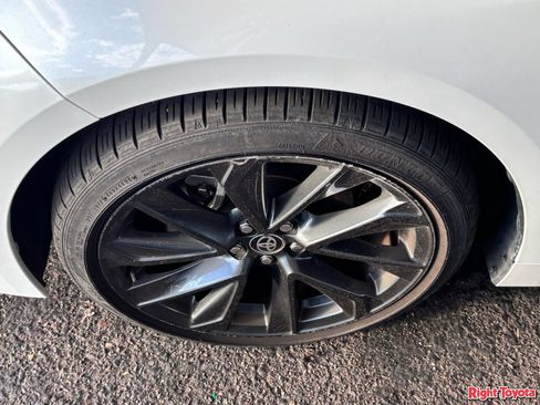 Certified 2025 Toyota Corolla SE FWD image 8