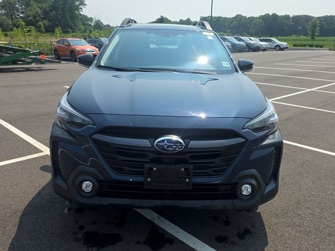 Used 2024 Subaru Outback Premium AWD/4WD image 2