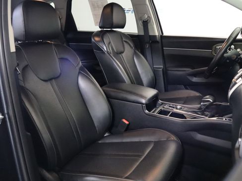 Used 2023 Kia Sorento EX image 20