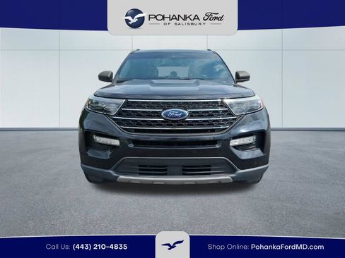 Used 2020 Ford Explorer XLT w/ Equipment Group 202A RWD image 2