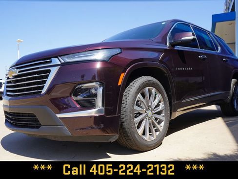 Used 2023 Chevrolet Traverse Premier AWD/4WD image 4