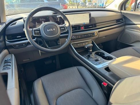 New 2026 Kia Carnival LXS image 13