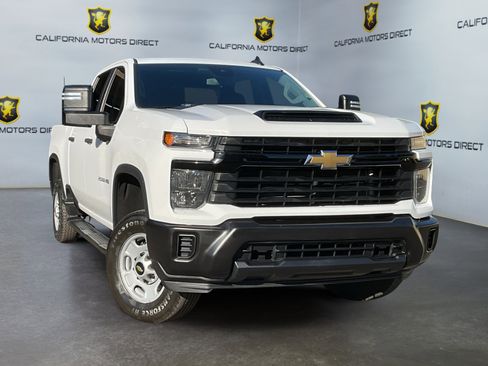 Used 2024 Chevrolet Silverado 2500 W/T w/ WT Convenience Package image 3