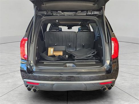 Used 2024 GMC Yukon XL Denali image 13