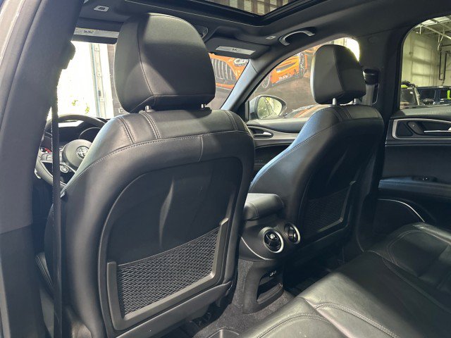 Used 2018 Alfa Romeo Stelvio Ti Sport AWD/4WD image 46