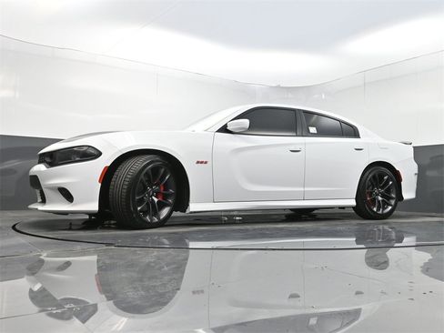 Used 2022 Dodge Charger Scat Pack w/ Plus Group image 28
