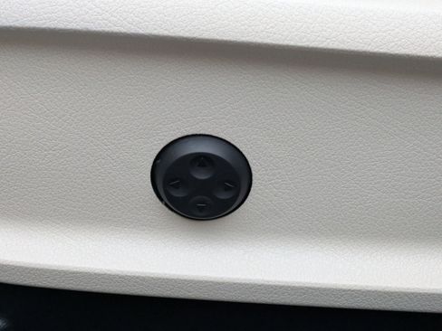 Used 2021 Mercedes-Benz GLB 250 image 26