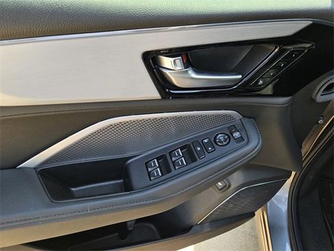 Used 2025 Acura MDX Base image 18