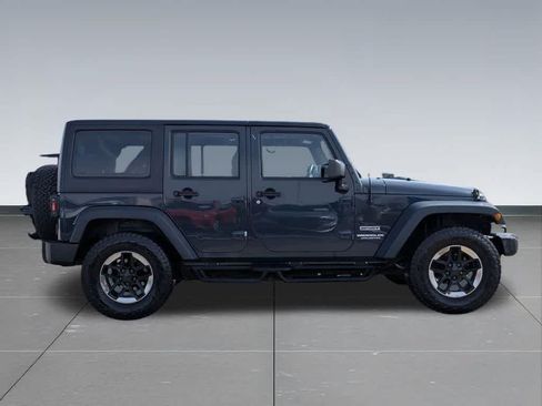 Used 2017 Jeep Wrangler Unlimited Sport AWD/4WD image 48