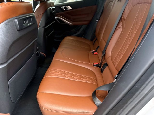 Certified 2023 BMW X6 xDrive40i w/ M Sport Package AWD/4WD image 14