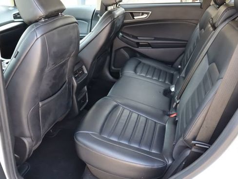 Used 2024 Ford Edge SEL AWD/4WD image 5