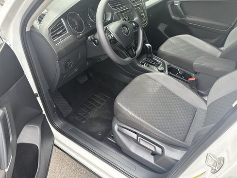 Used 2018 Volkswagen Tiguan S w/ 3rd Row Seat Package AWD/4WD image 14