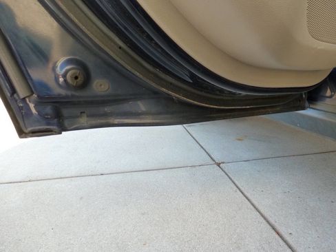 Used 2012 Jeep Grand Cherokee Laredo w/ Laredo E Group image 18