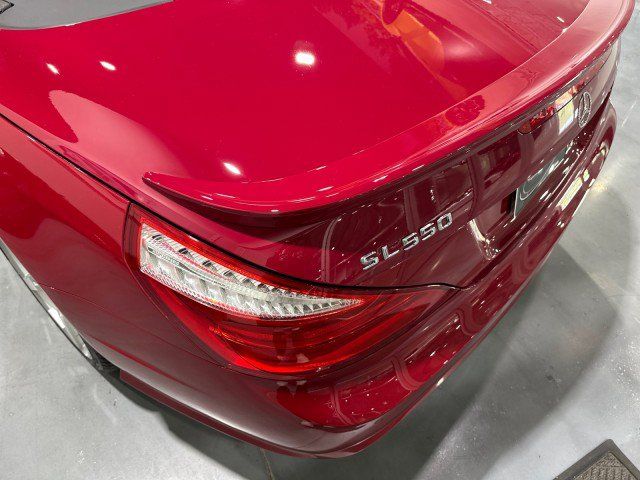 Used 2015 Mercedes-Benz SL 550 w/ Driver Assistance Package image 32