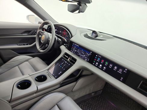 Used 2022 Porsche Taycan GTS w/ Technology Package AWD/4WD image 18