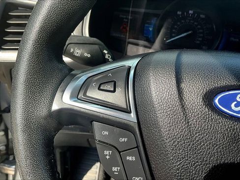 Used 2022 Ford Edge SEL w/ Convenience Package image 13