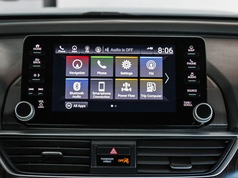 Used 2022 Honda Accord Touring image 14