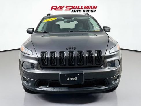 Used 2014 Jeep Cherokee Latitude w/ Comfort/Convenience Group AWD/4WD image 2
