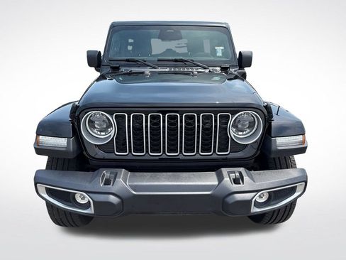 Used 2025 Jeep Wrangler Unlimited Sahara w/ Safety Group AWD/4WD image 9